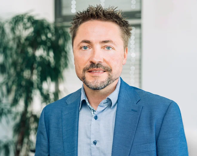 Dr Emil Juvan